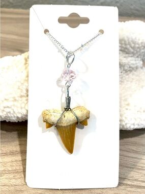 62. Handcrafted Brown Shark Tooth Pendant Necklace with Pink Accent